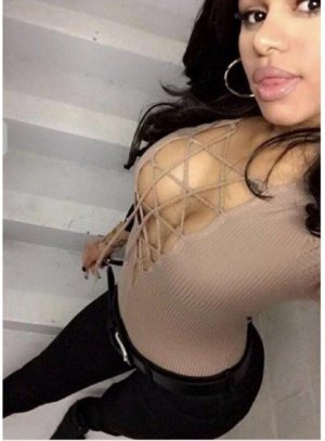 Cauline tantra massage in Inver Grove Heights and call girls