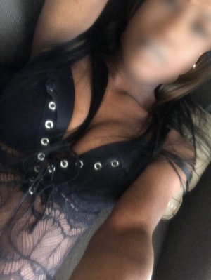 Liyanah erotic massage & escorts